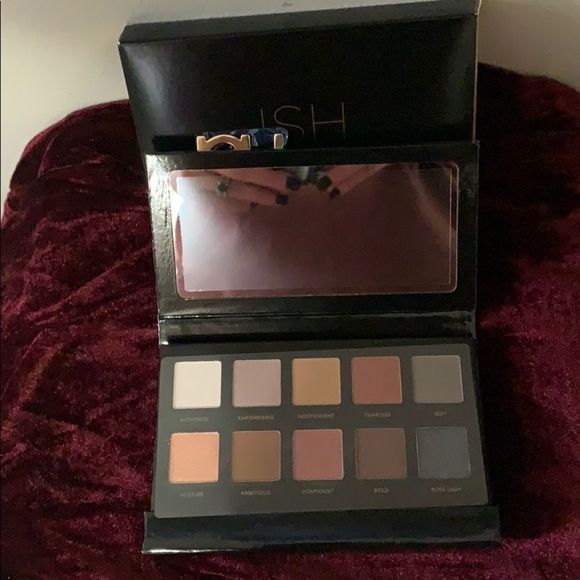 ISH eyeshadow palette. Sale!!! 🤩🤩🤩 - Picture 1 of 4